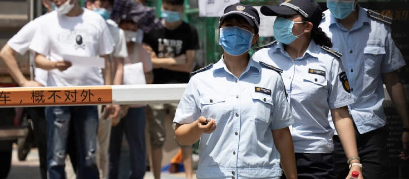 Ανησυχία για νέα κρούσματα στην Κίνα: 46 περιστατικά στα ηπειρωτικά, 22 στην Σιντζιάνγκ